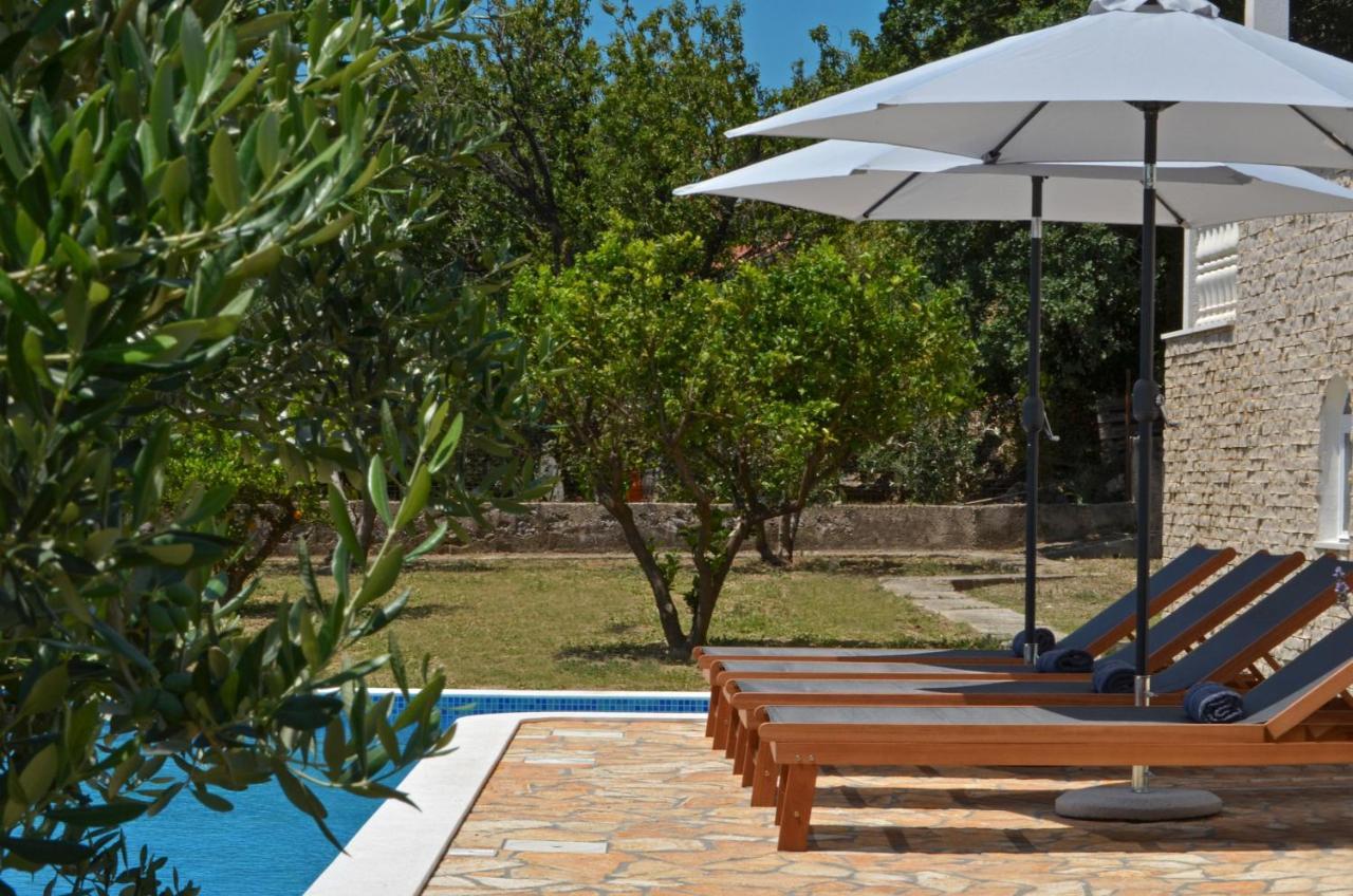 Holiday Home Nevera Каштела Екстер'єр фото