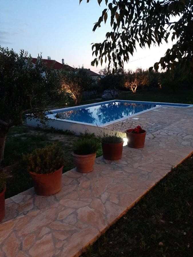 Holiday Home Nevera Каштела Екстер'єр фото