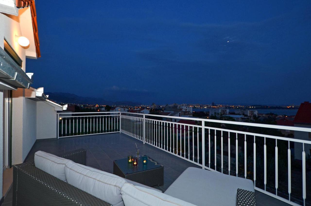 Holiday Home Nevera Каштела Екстер'єр фото